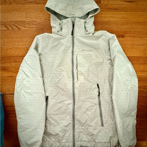 Columbia Light Gray Hooded Rain Jacket - Picture 6 of 6